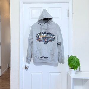 Walt Disney Gray Hoodie with Graphic Design Size XL
